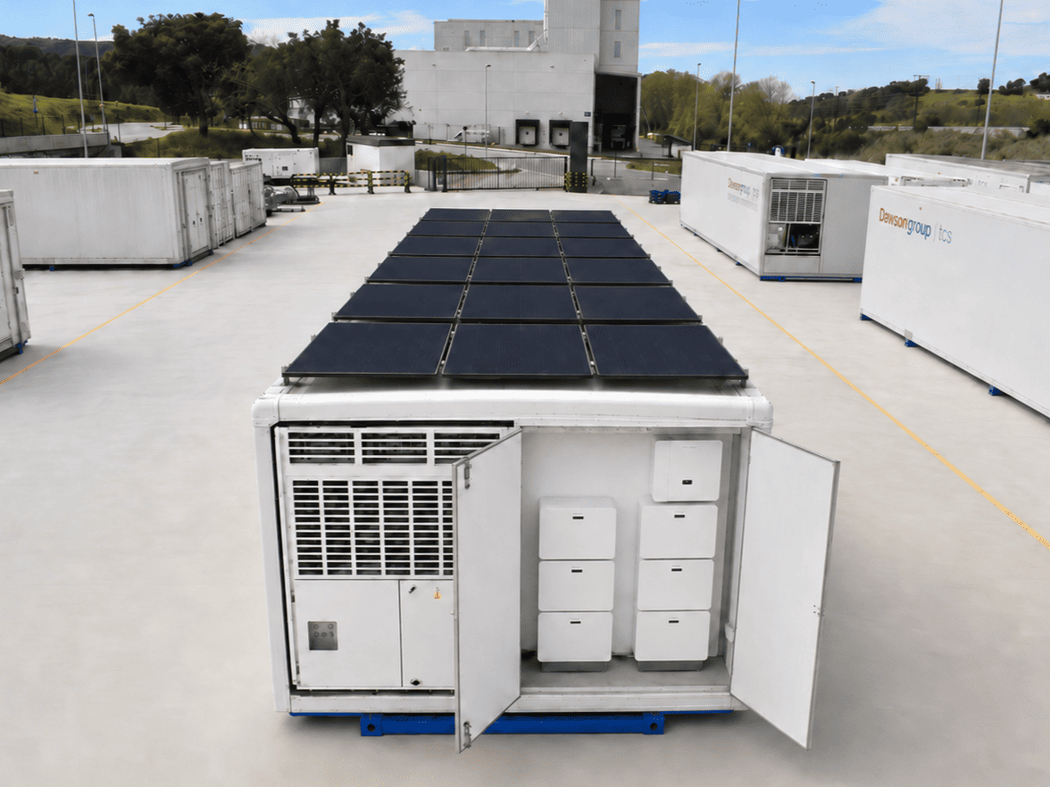cámara frigorífica portátil con placas solares integradas